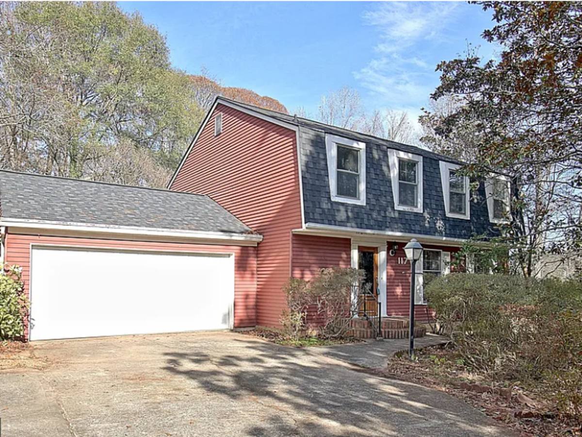 House for rent at 117 Hickory Dr, Peachtree City, GA 30269