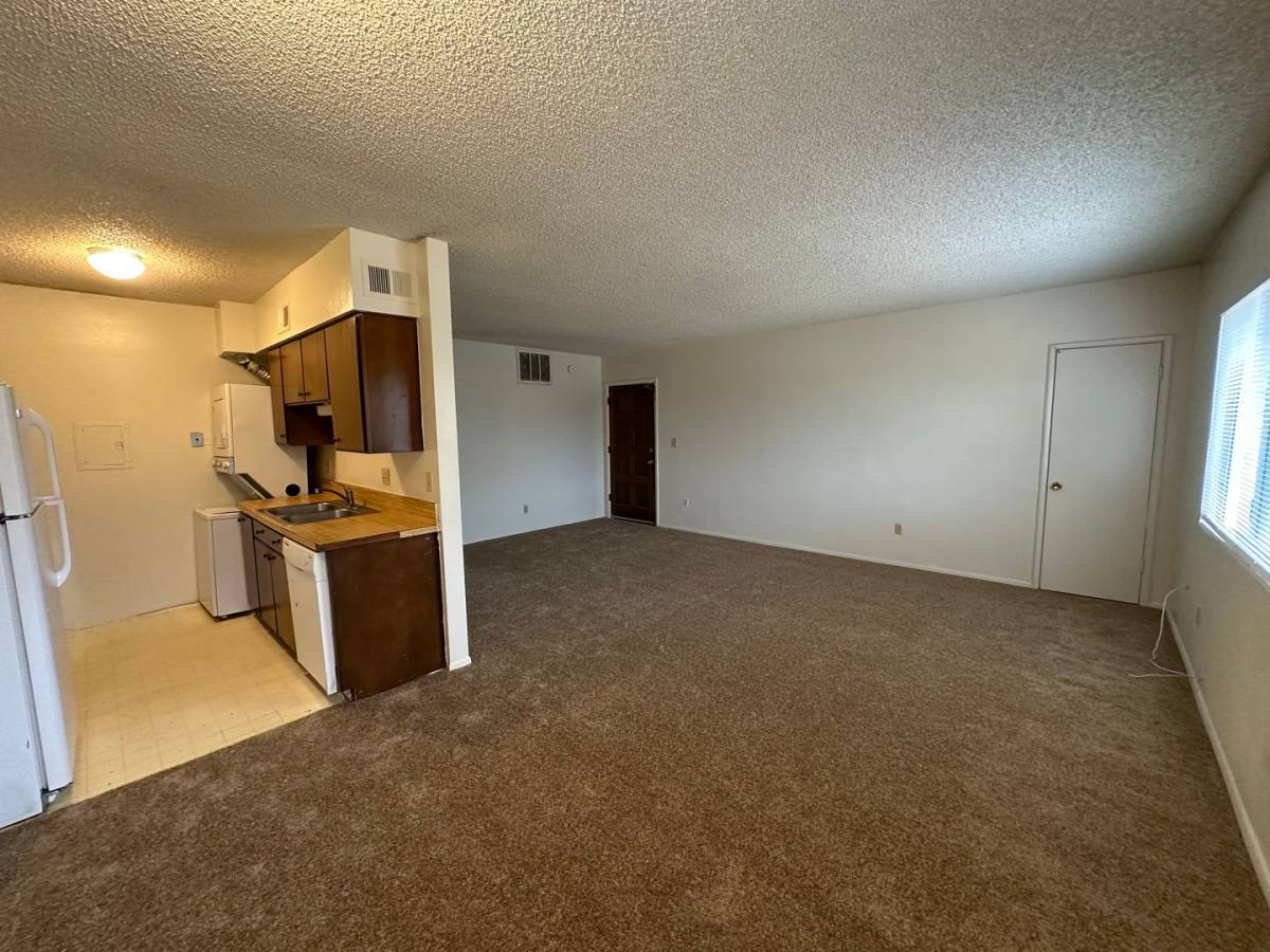Condo for rent at 810 S Kolb Rd, Tucson, AZ 85710