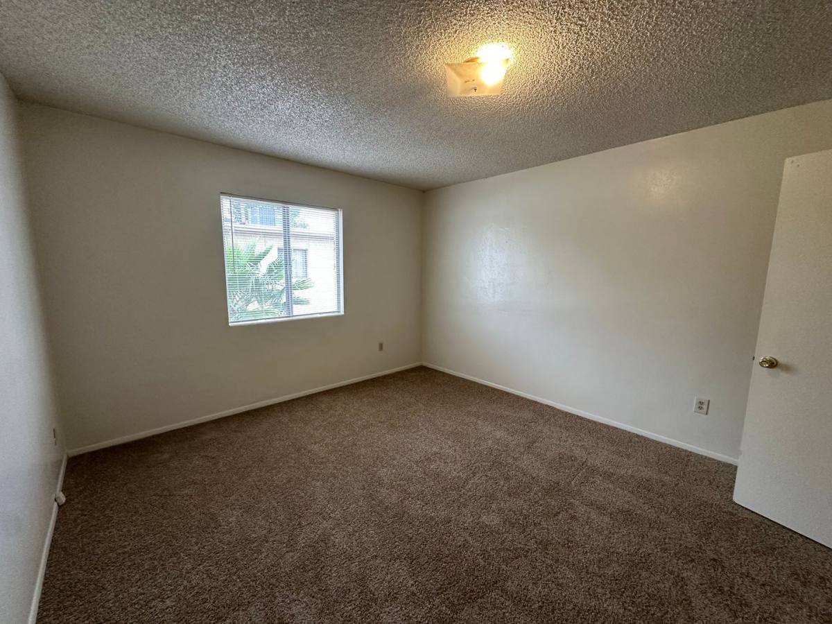 Condo for rent at 810 S Kolb Rd, Tucson, AZ 85710