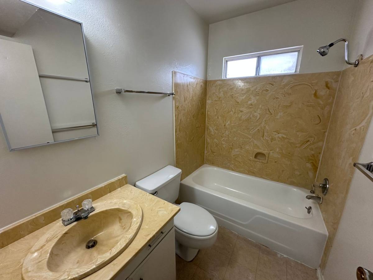 Condo for rent at 810 S Kolb Rd, Tucson, AZ 85710