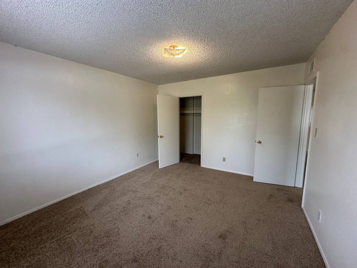 Condo for rent at 810 S Kolb Rd, Tucson, AZ 85710