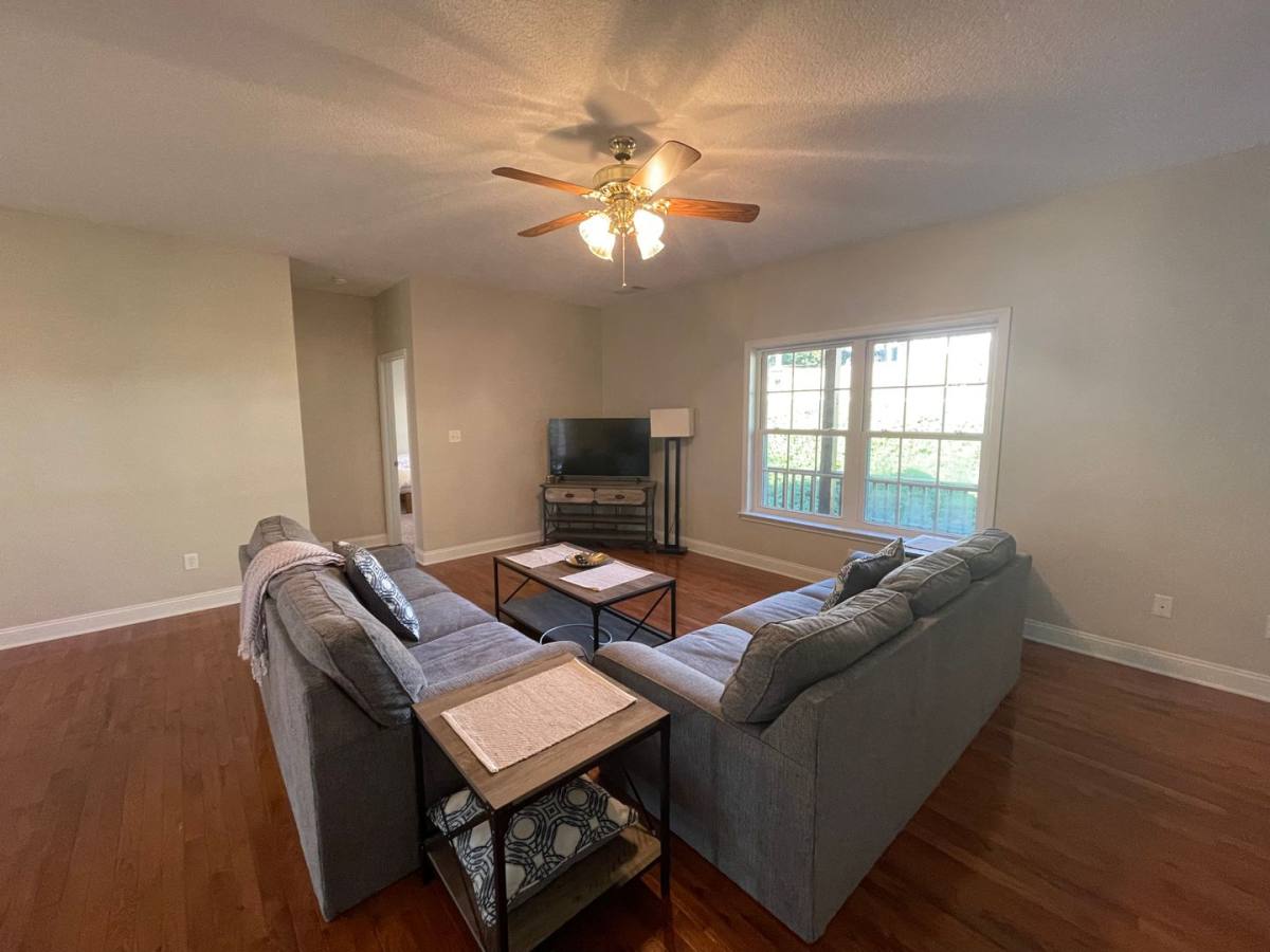 House for rent at 131 Eric Dr, Seneca, SC 29678
