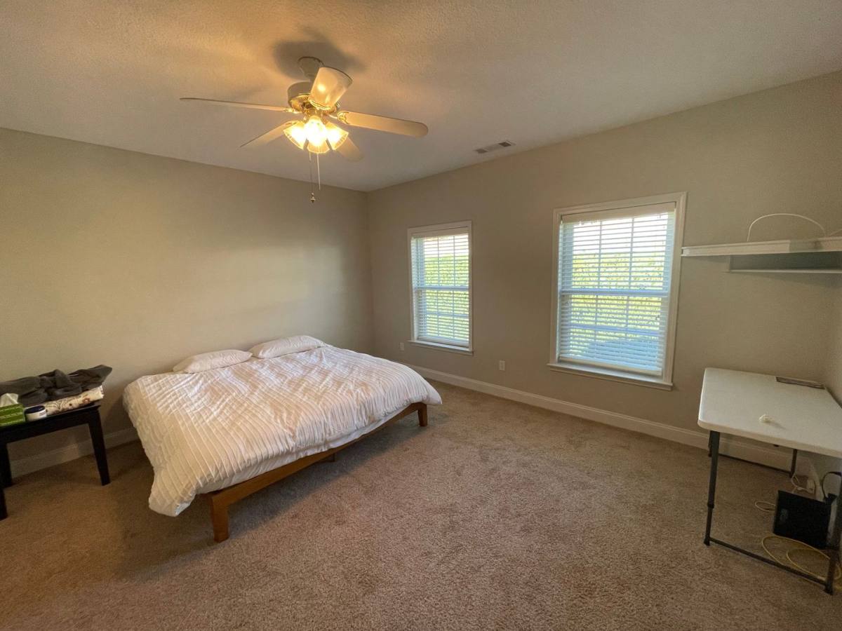 House for rent at 131 Eric Dr, Seneca, SC 29678