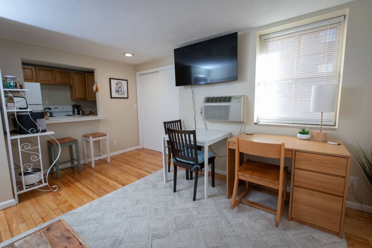 Apartment for rent at 21 Fruit St, Worcester, MA 01609