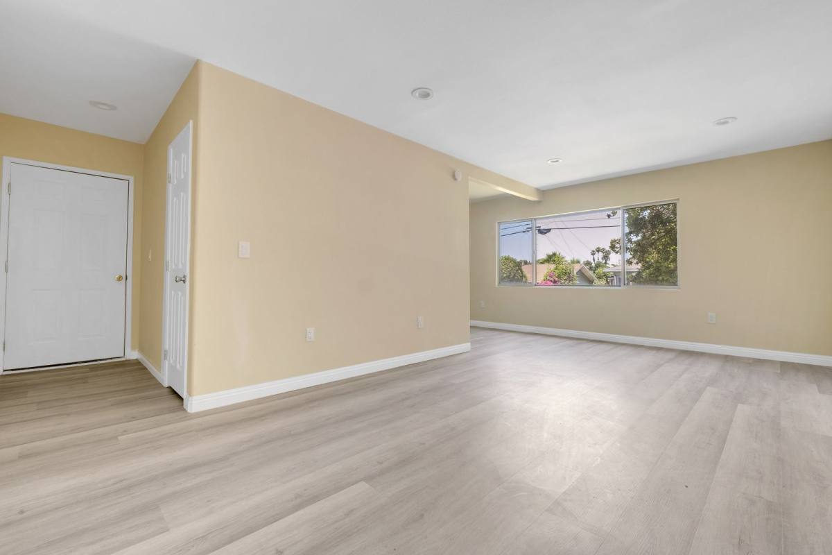 Apartment for rent at 1070 W Kensington, Los Angeles, CA 90026