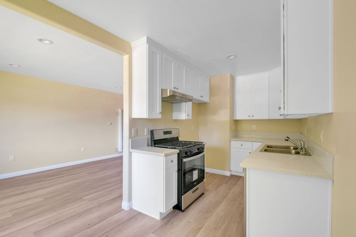 Apartment for rent at 1070 W Kensington, Los Angeles, CA 90026