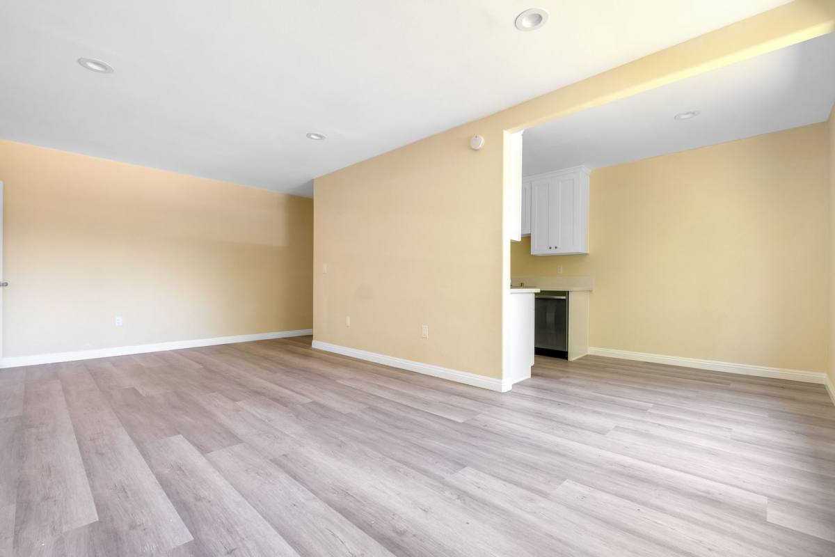 Apartment for rent at 1070 W Kensington, Los Angeles, CA 90026