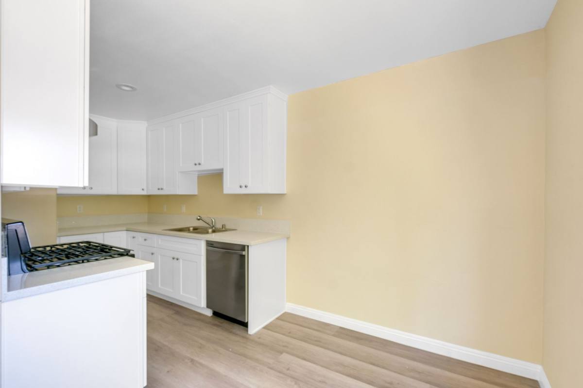 Apartment for rent at 1070 W Kensington, Los Angeles, CA 90026