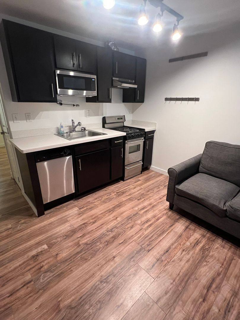 Apartment for rent at 535 16th Ave E, Seattle, WA 98112