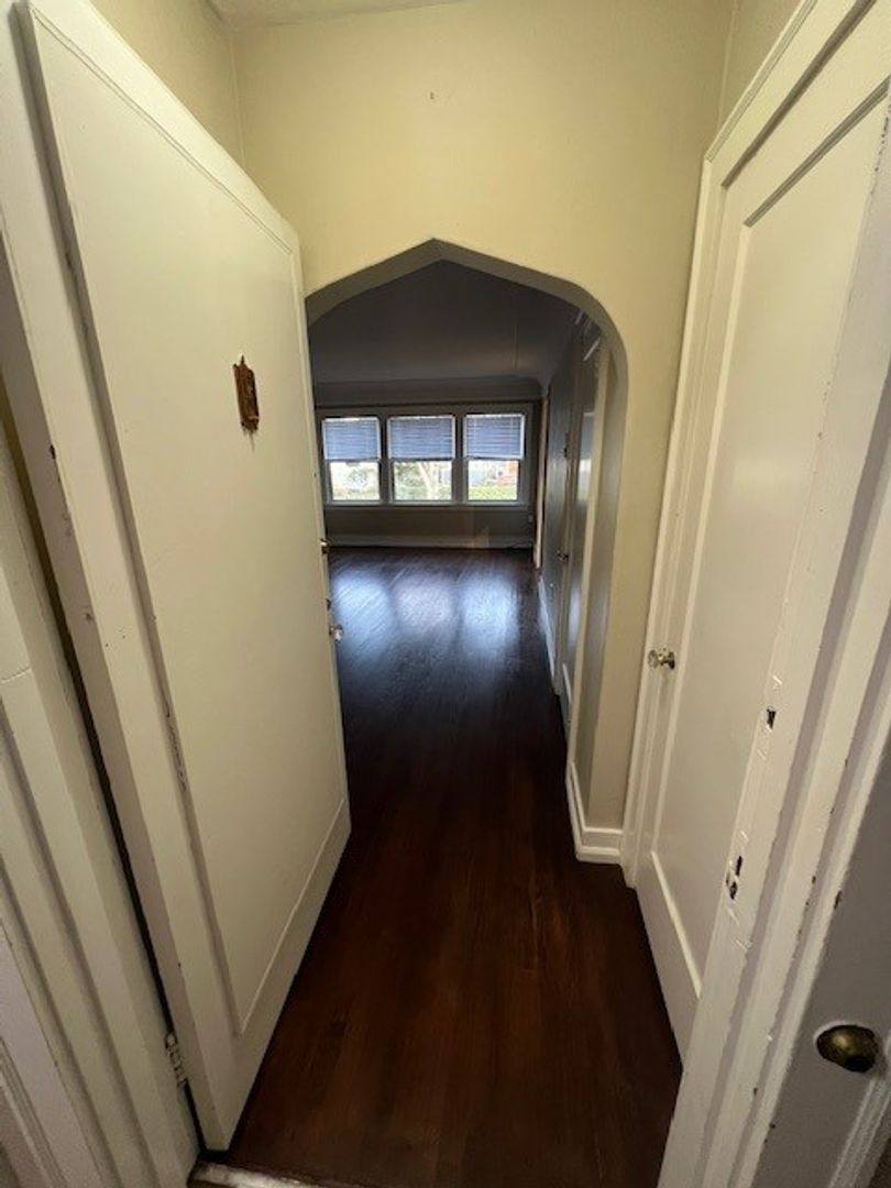 Apartment for rent at 535 16th Ave E, Seattle, WA 98112