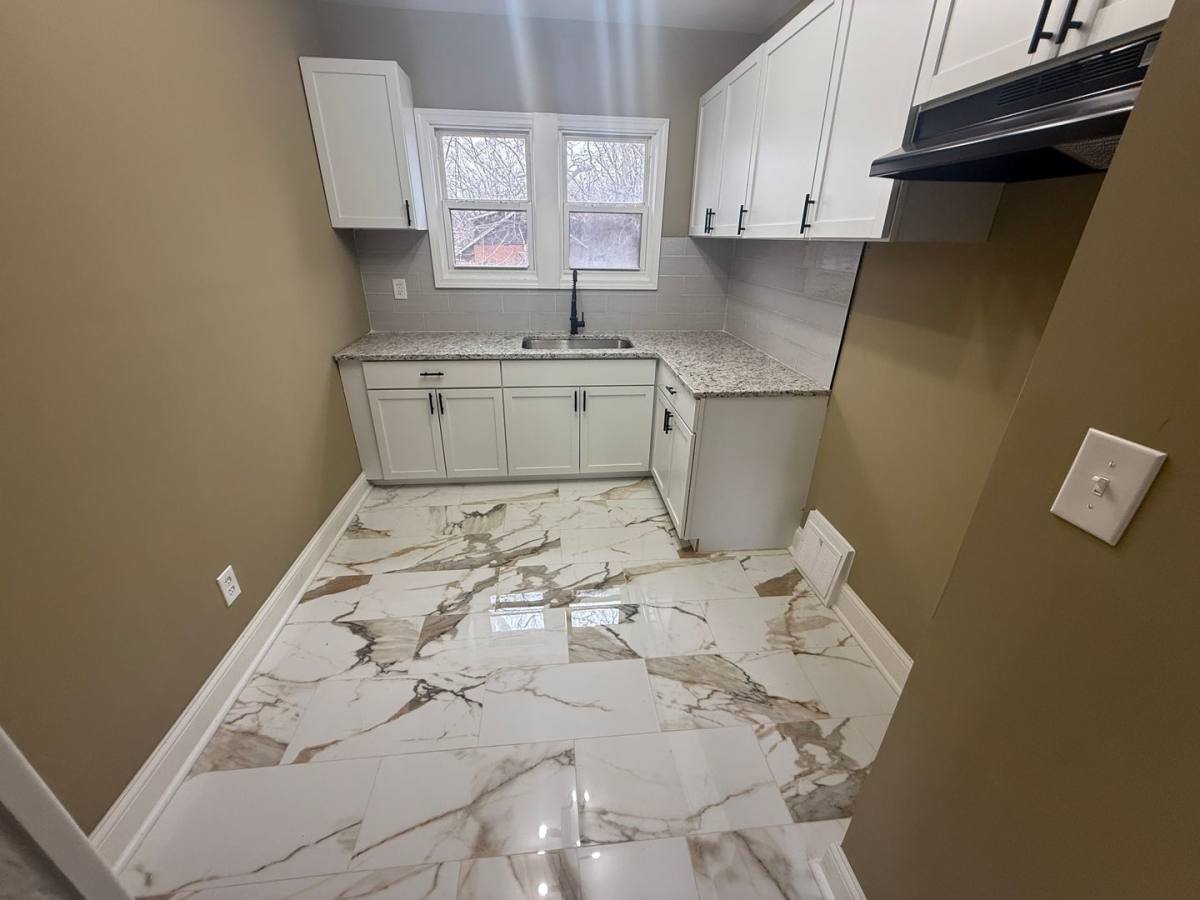 Apartment for rent at 15512 Mendota St, Detroit, MI 48238