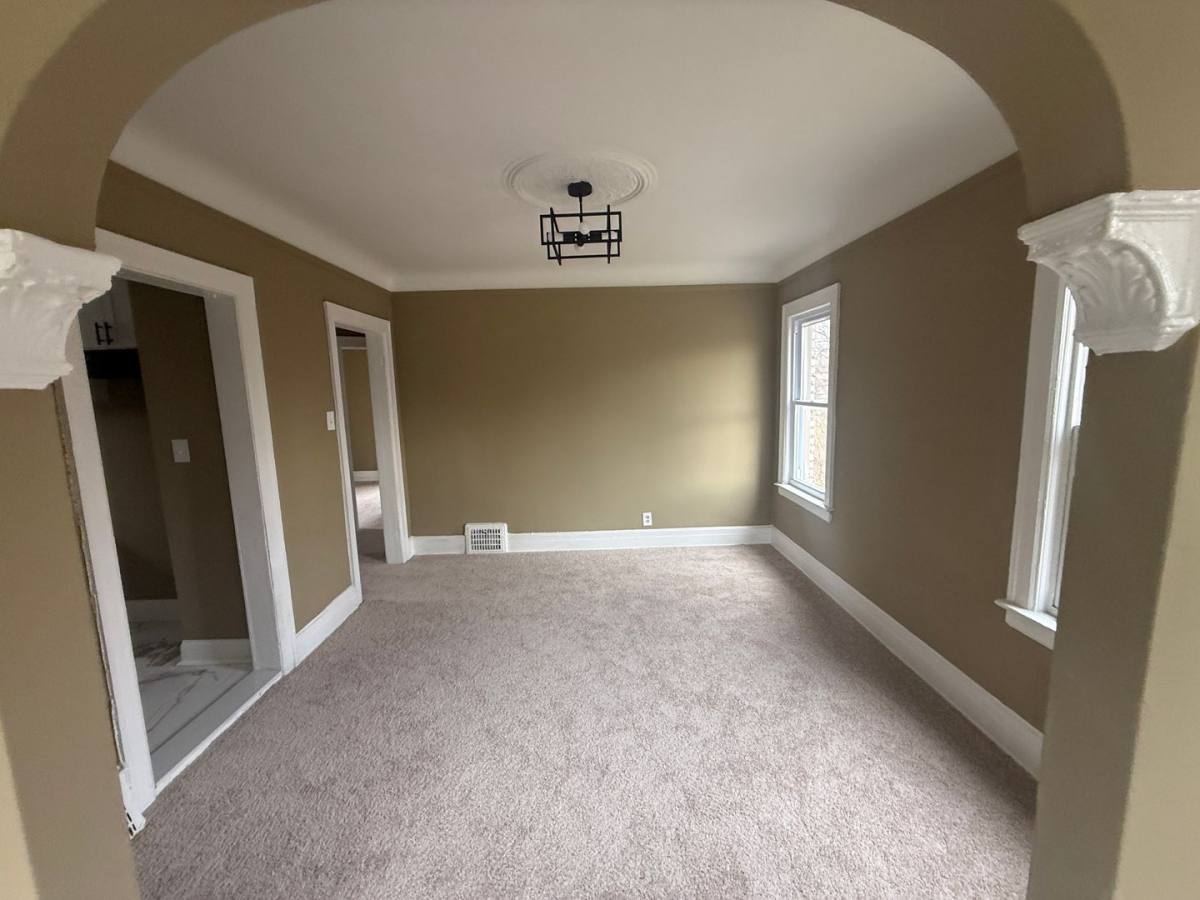 Apartment for rent at 15512 Mendota St, Detroit, MI 48238