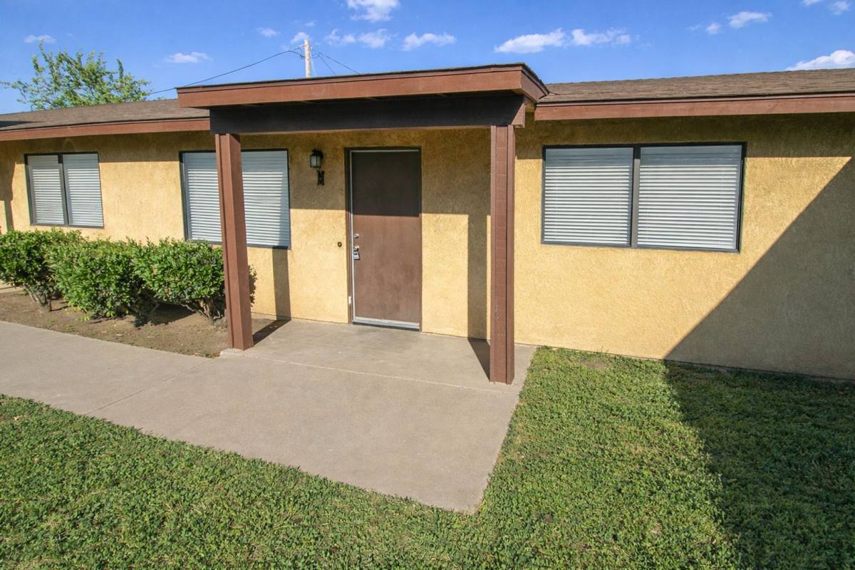Apartment for rent at 404 E Newlove Dr, Santa Maria, CA 93454