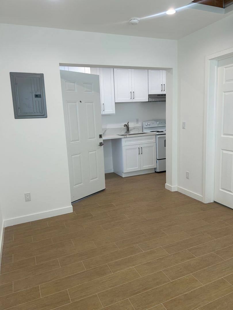 Apartment for rent at 3221-3223 W 73rd St, Los Angeles, CA 90043