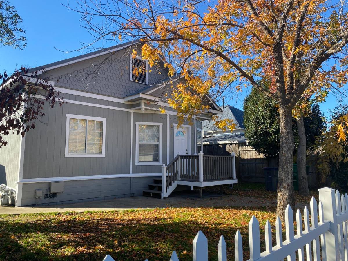 Apartment for rent at 2820 E St, Anderson, CA 96007