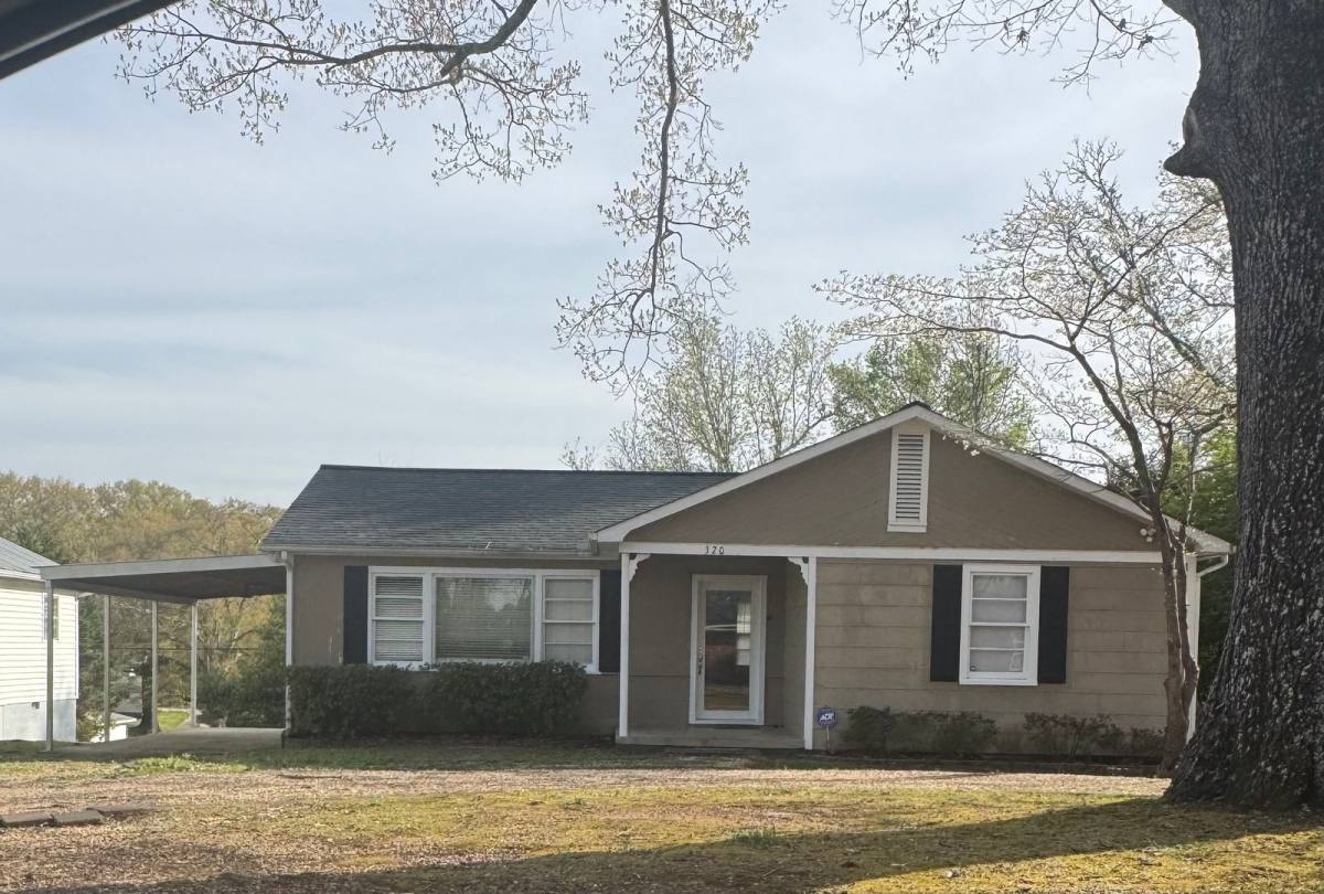House for rent at 320 W 41st St, Anniston, AL 36206