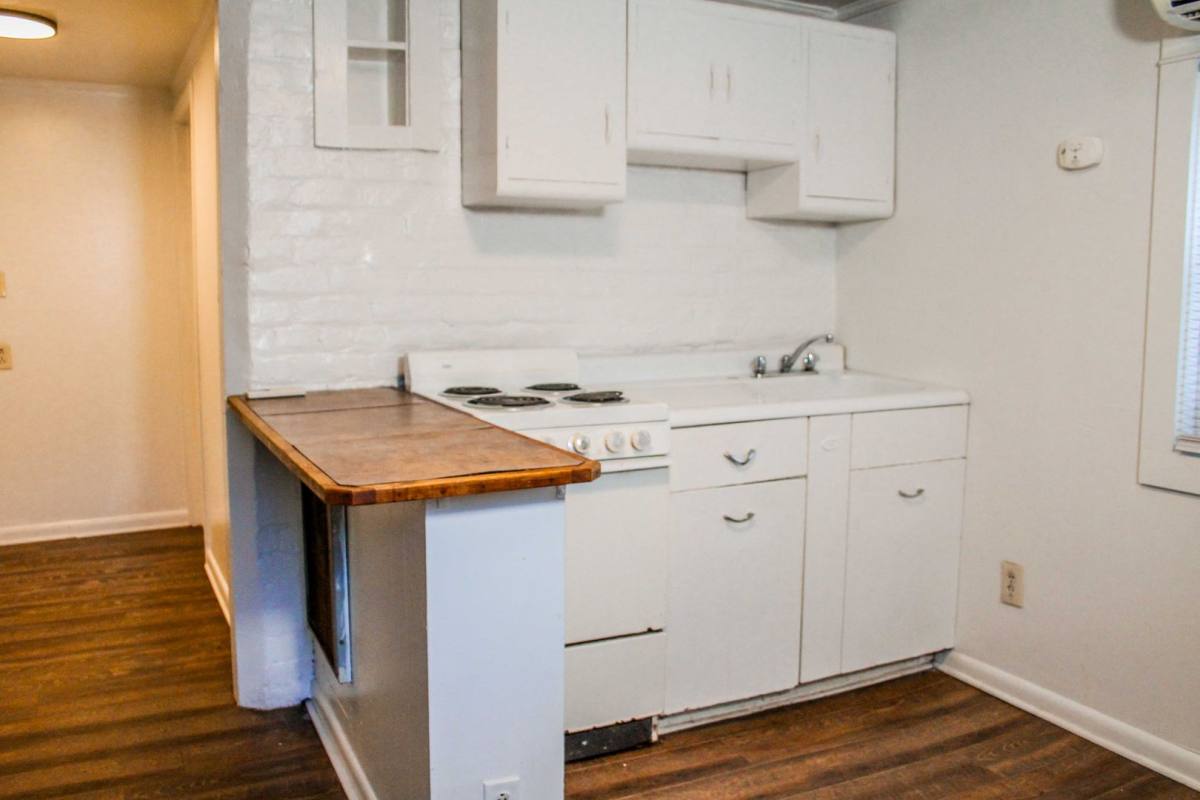 Apartment for rent at 223 9th St SW, Charlottesville, VA 22903
