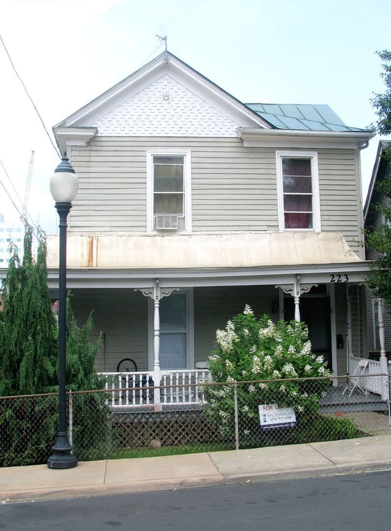 Apartment for rent at 223 9th St SW, Charlottesville, VA 22903