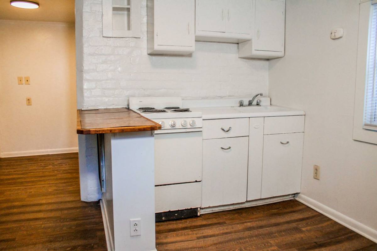 Apartment for rent at 223 9th St SW, Charlottesville, VA 22903