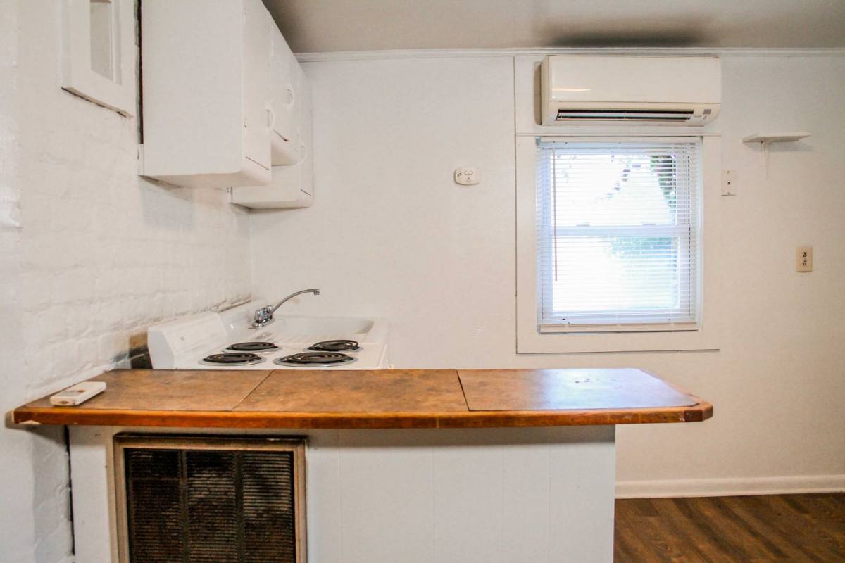 Apartment for rent at 223 9th St SW, Charlottesville, VA 22903