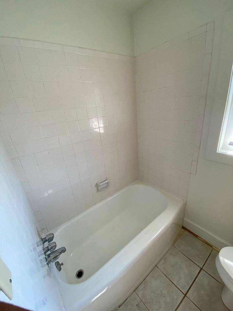 Apartment for rent at 804 Saint James Circle, Charlottesville, VA 22902