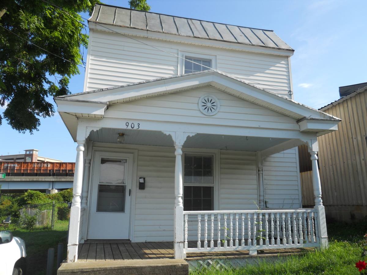 House for rent at 903 Grove St, Charlottesville, VA 22903