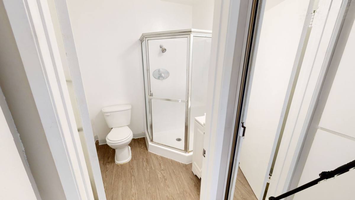Apartment for rent at 6810 Milwood Ave, Canoga Park, CA 91303