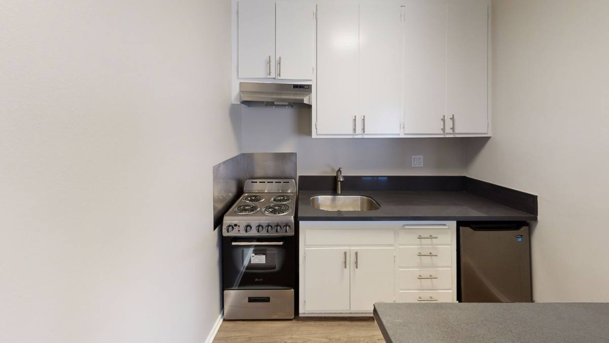 Apartment for rent at 6810 Milwood Ave, Canoga Park, CA 91303