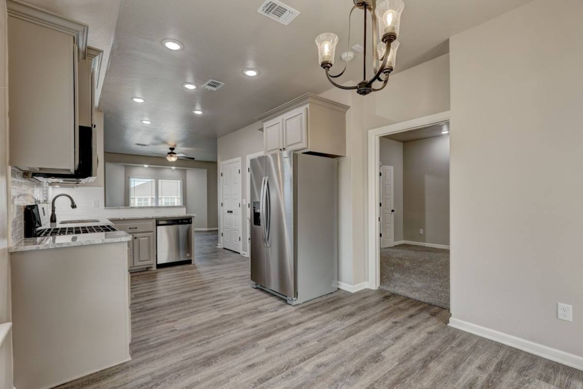 Apartment for rent at 5712 Campbell Creek, Oklahoma City, OK 73179