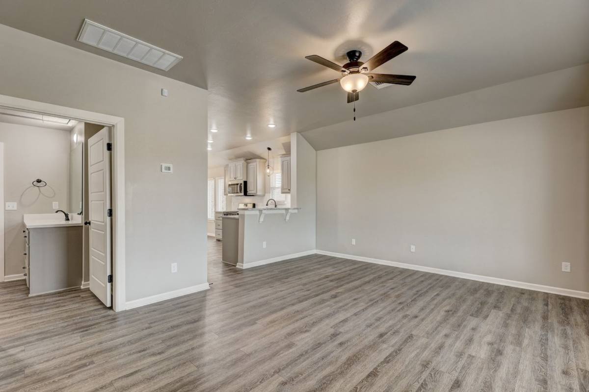 Apartment for rent at 5712 Campbell Creek, Oklahoma City, OK 73179