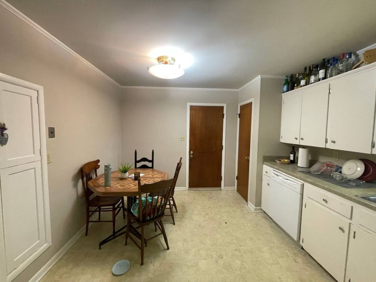 House for rent at 365 Knottingham Dr, Athens, GA 30606