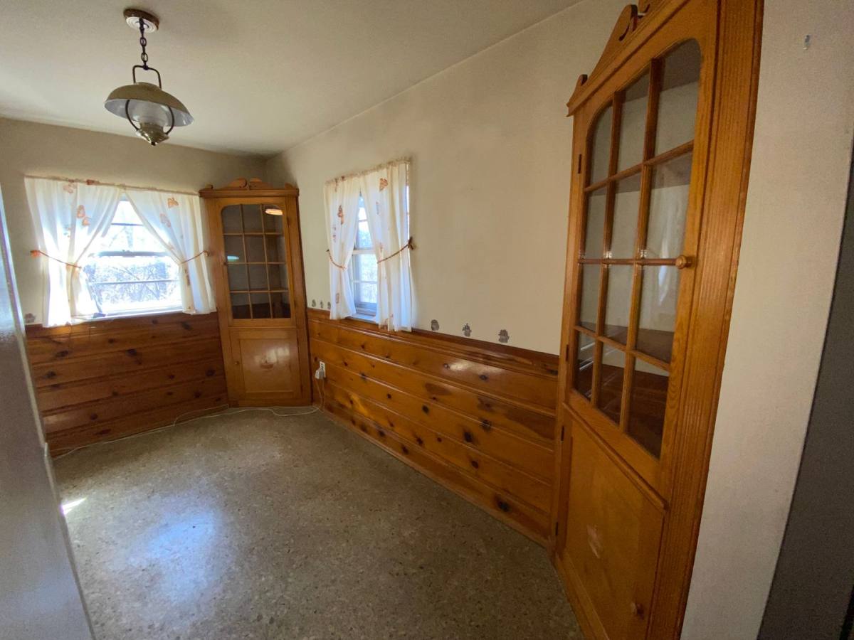 House for rent at 371 Adrian Dr, Saint Louis, MO 63137