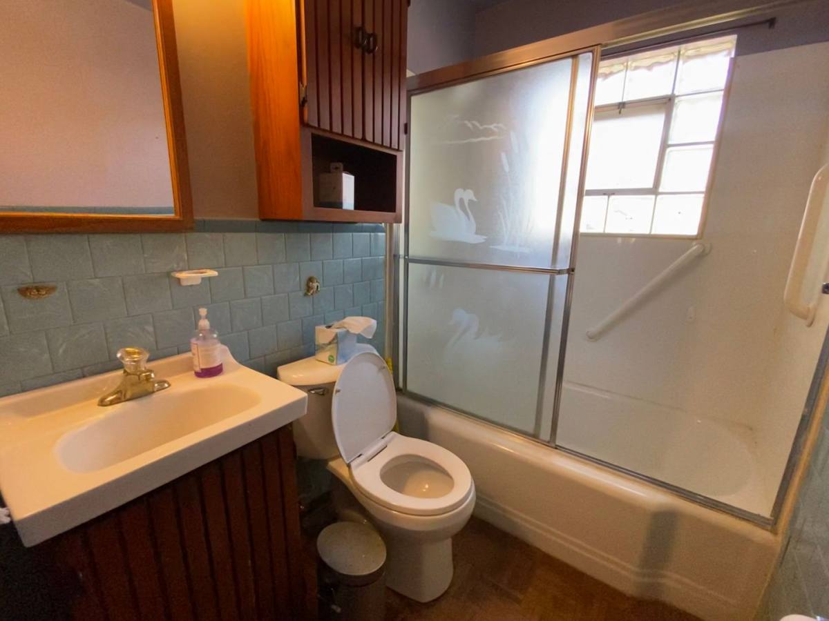 House for rent at 371 Adrian Dr, Saint Louis, MO 63137