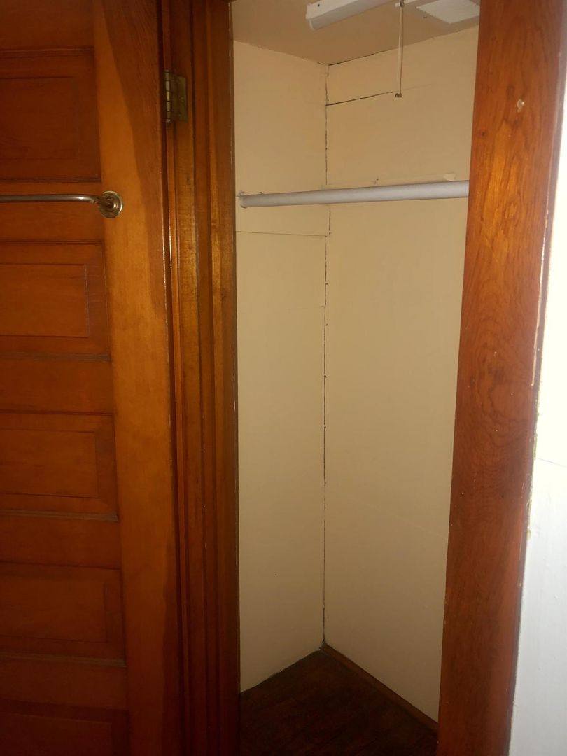 Apartment for rent at 615 N Lincoln St, Bloomington, IN 47408