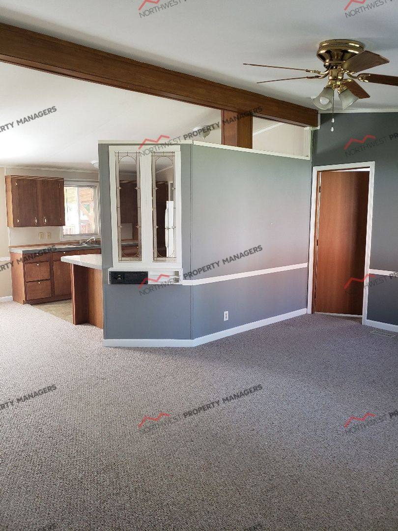 Apartment for rent at 2495 NE Kresky Ave, Chehalis, WA 98532