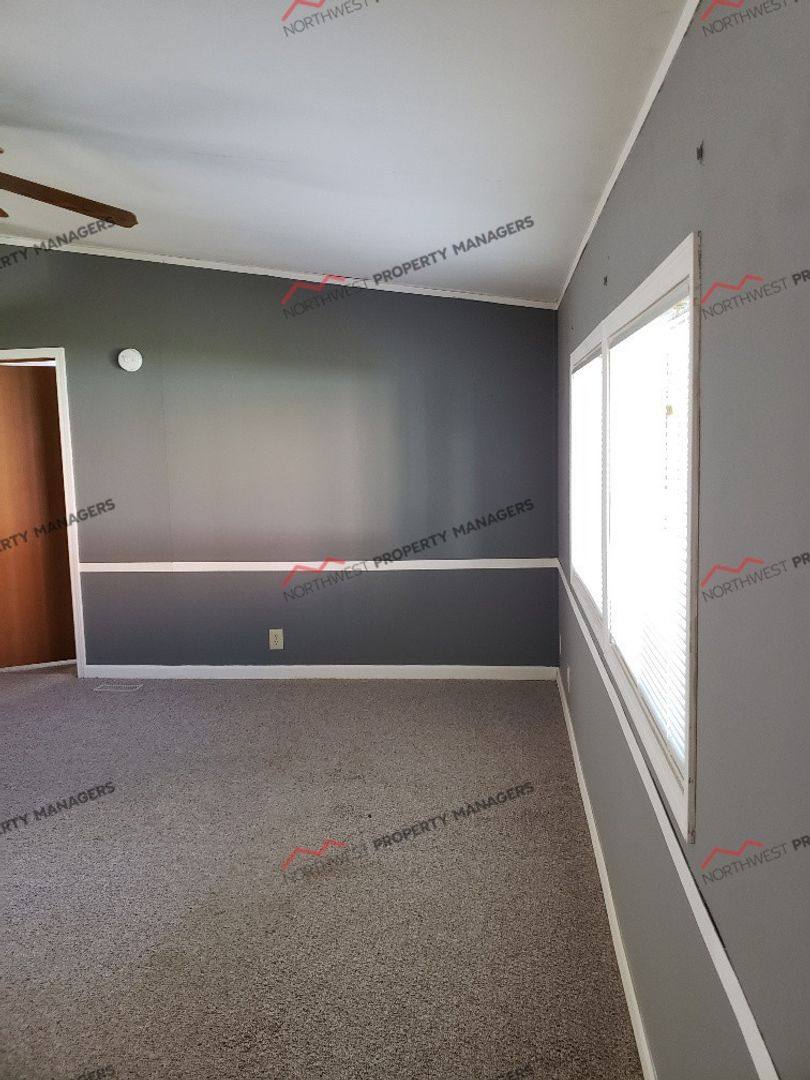 Apartment for rent at 2495 NE Kresky Ave, Chehalis, WA 98532