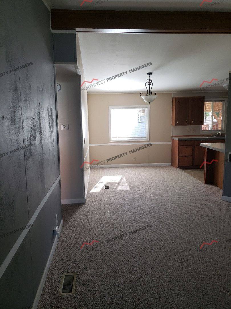 Apartment for rent at 2495 NE Kresky Ave, Chehalis, WA 98532