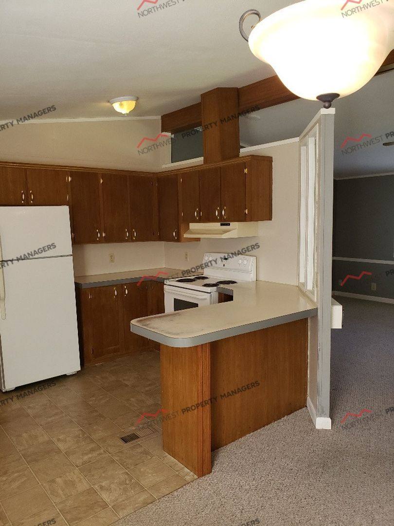 Apartment for rent at 2495 NE Kresky Ave, Chehalis, WA 98532