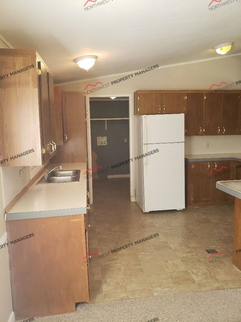 Apartment for rent at 2495 NE Kresky Ave, Chehalis, WA 98532