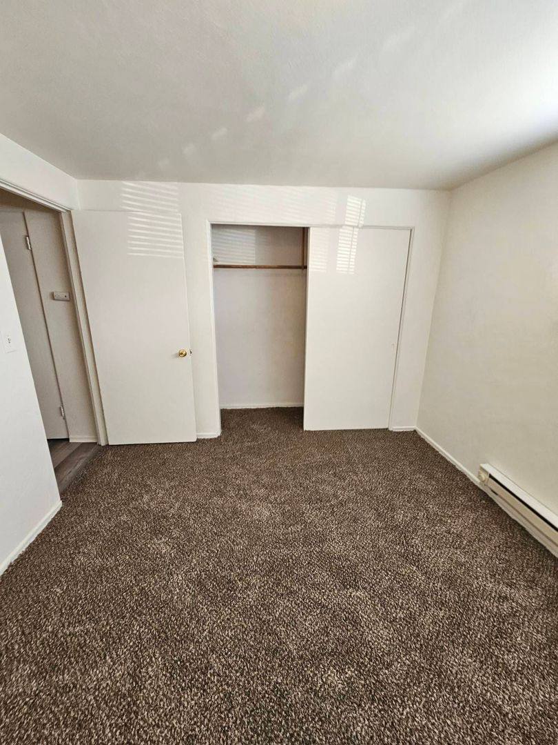 Apartment for rent at 601 S Division St, Moses Lake, WA 98837