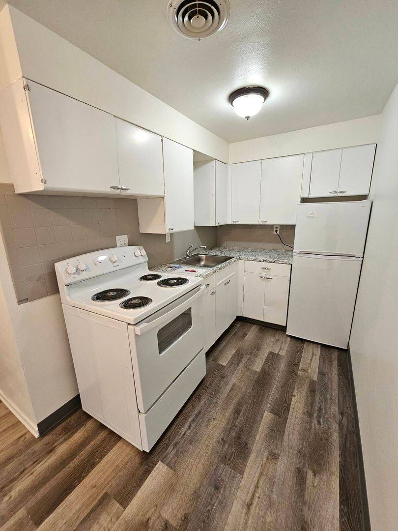 Apartment for rent at 601 S Division St, Moses Lake, WA 98837