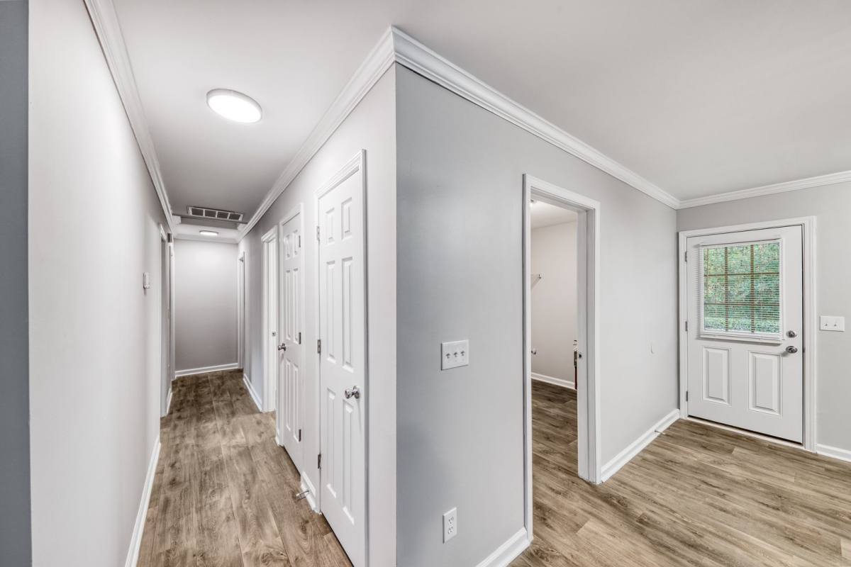 Apartment for rent at 156 Oak Bluff Dr, Athens, GA 30601
