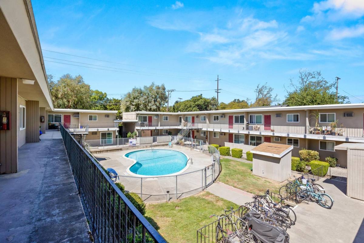 Apartment for rent at 320 K St, Davis, CA 95616