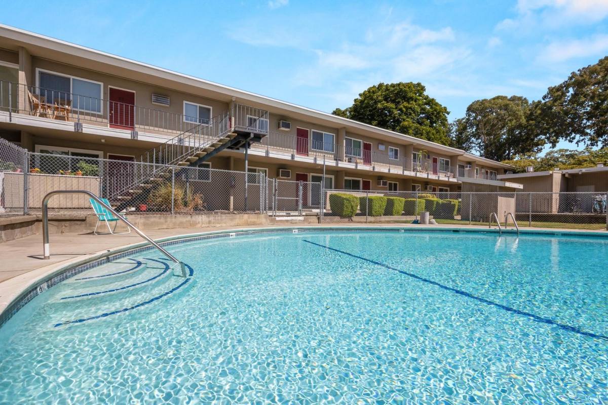 Apartment for rent at 320 K St, Davis, CA 95616