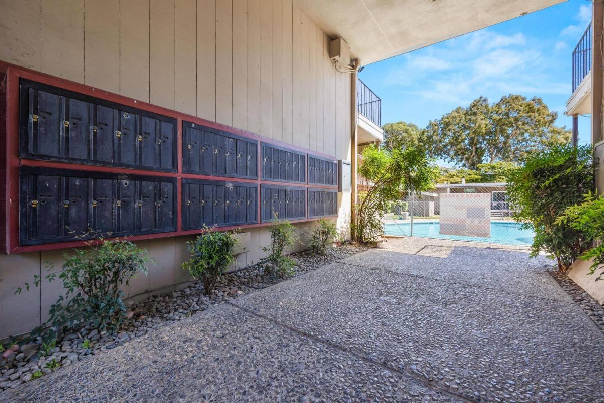 Apartment for rent at 320 K St, Davis, CA 95616