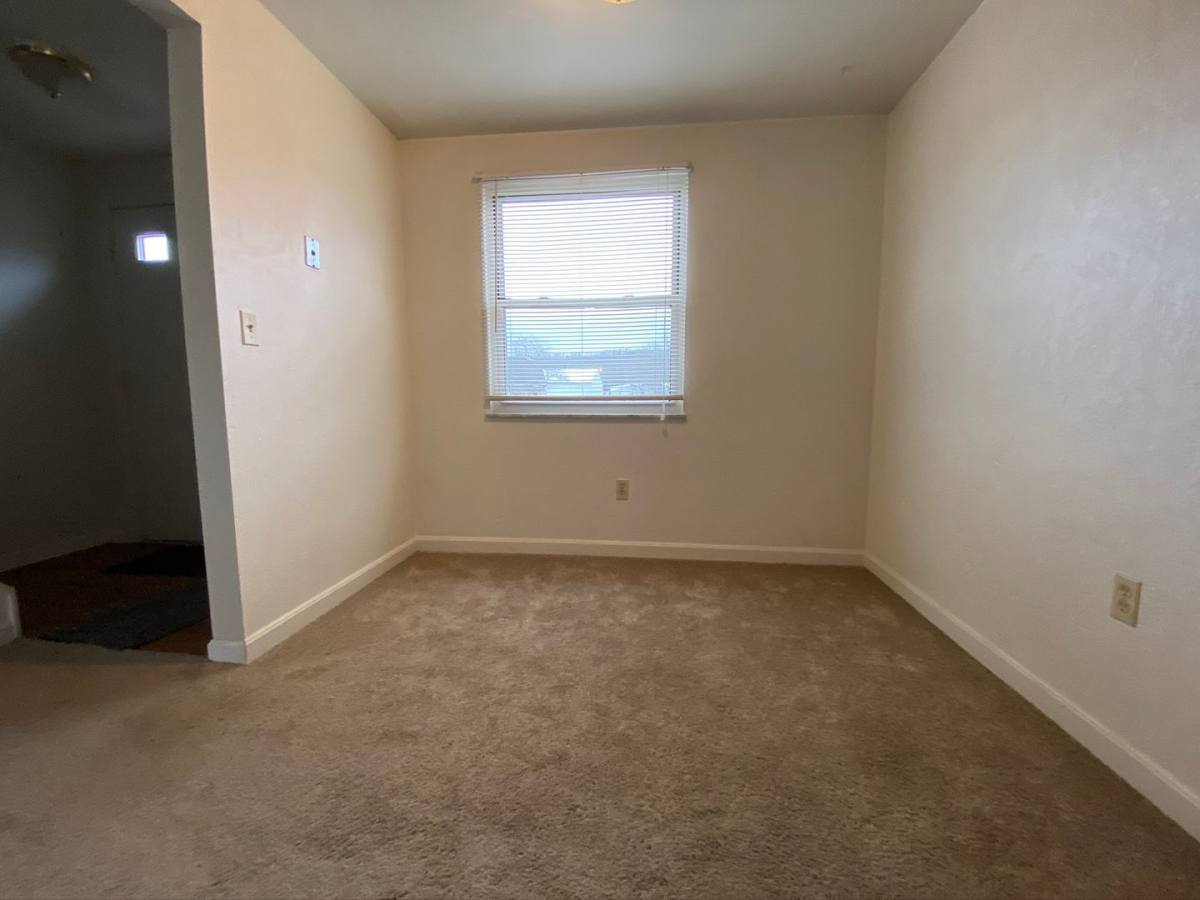 Townhouse for rent at 739 Hemlock Square, Zelienople, PA 16063