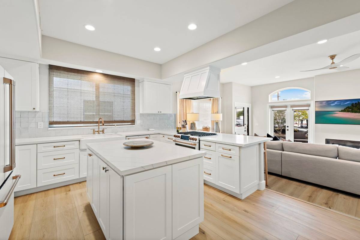 Townhouse for rent at 1229 W Balboa Blvd, Newport Beach, CA 92661