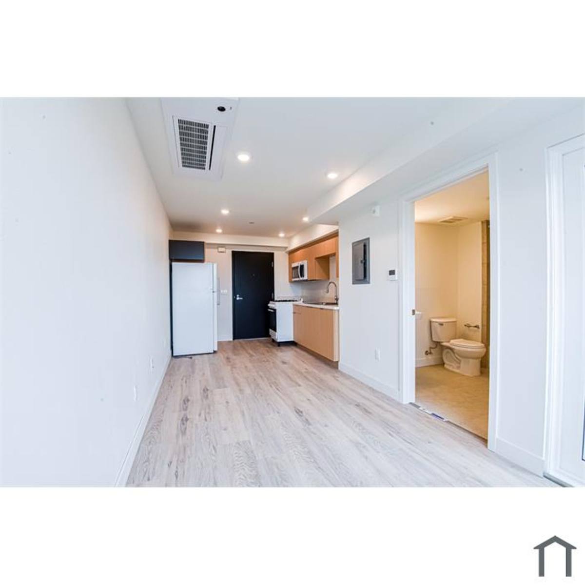 Apartment for rent at 7410 S Avalon Blvd, Los Angeles, CA 90003