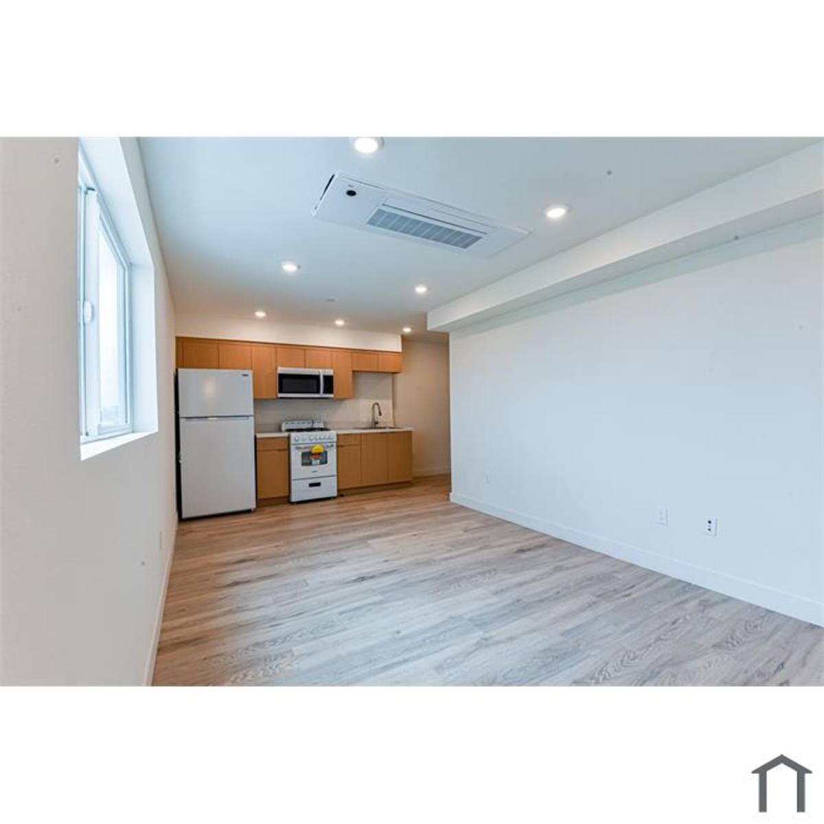 Apartment for rent at 7410 S Avalon Blvd, Los Angeles, CA 90003