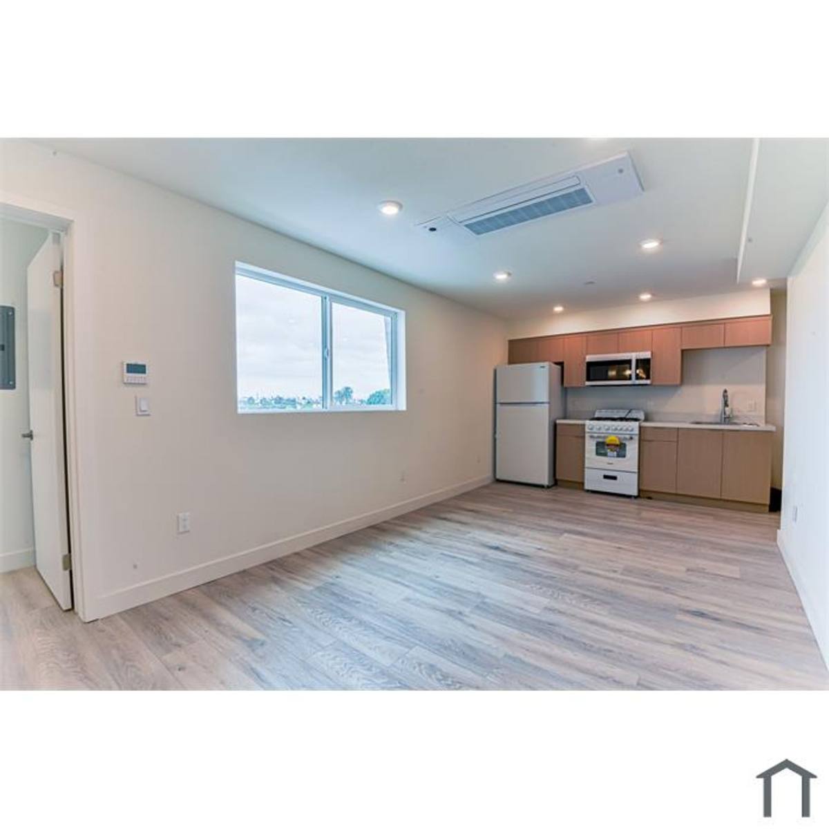 Apartment for rent at 7410 S Avalon Blvd, Los Angeles, CA 90003
